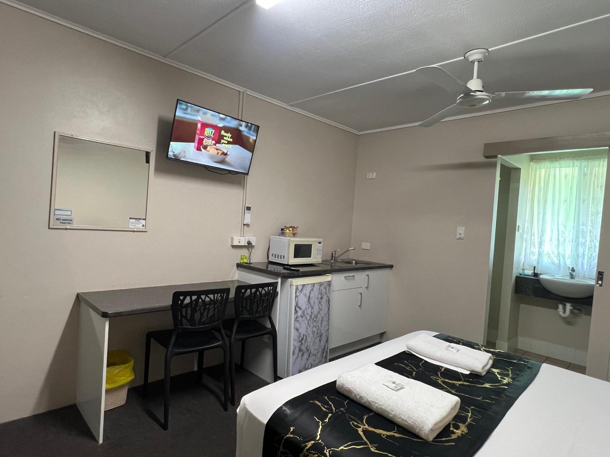 Kalua Motel 번더버그 외부 사진